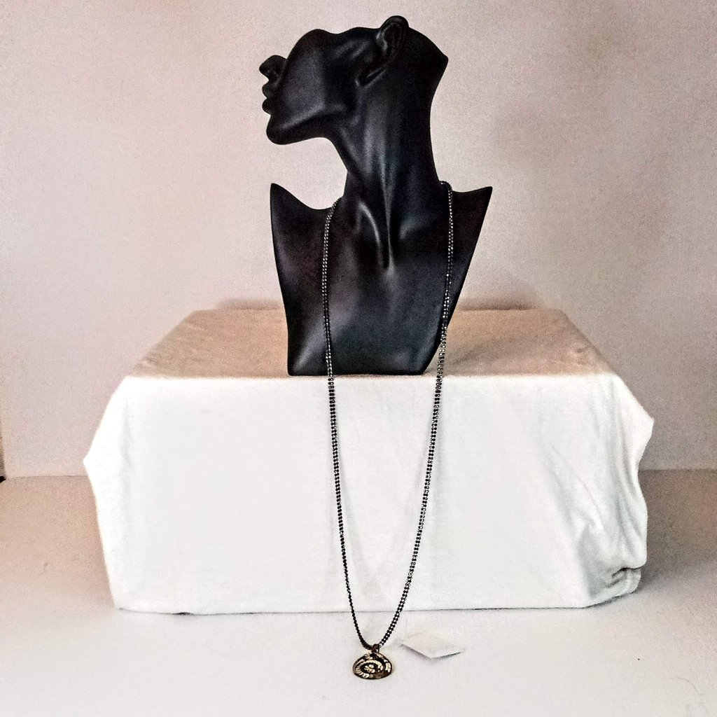 New Black/Gold Sequin Necklace